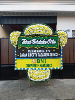 Papan Bunga Duka di Pangururan